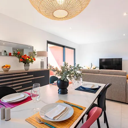Pandora 6 Personnes Magnifique Apparemment Avec Piscine Dans La Apartamento